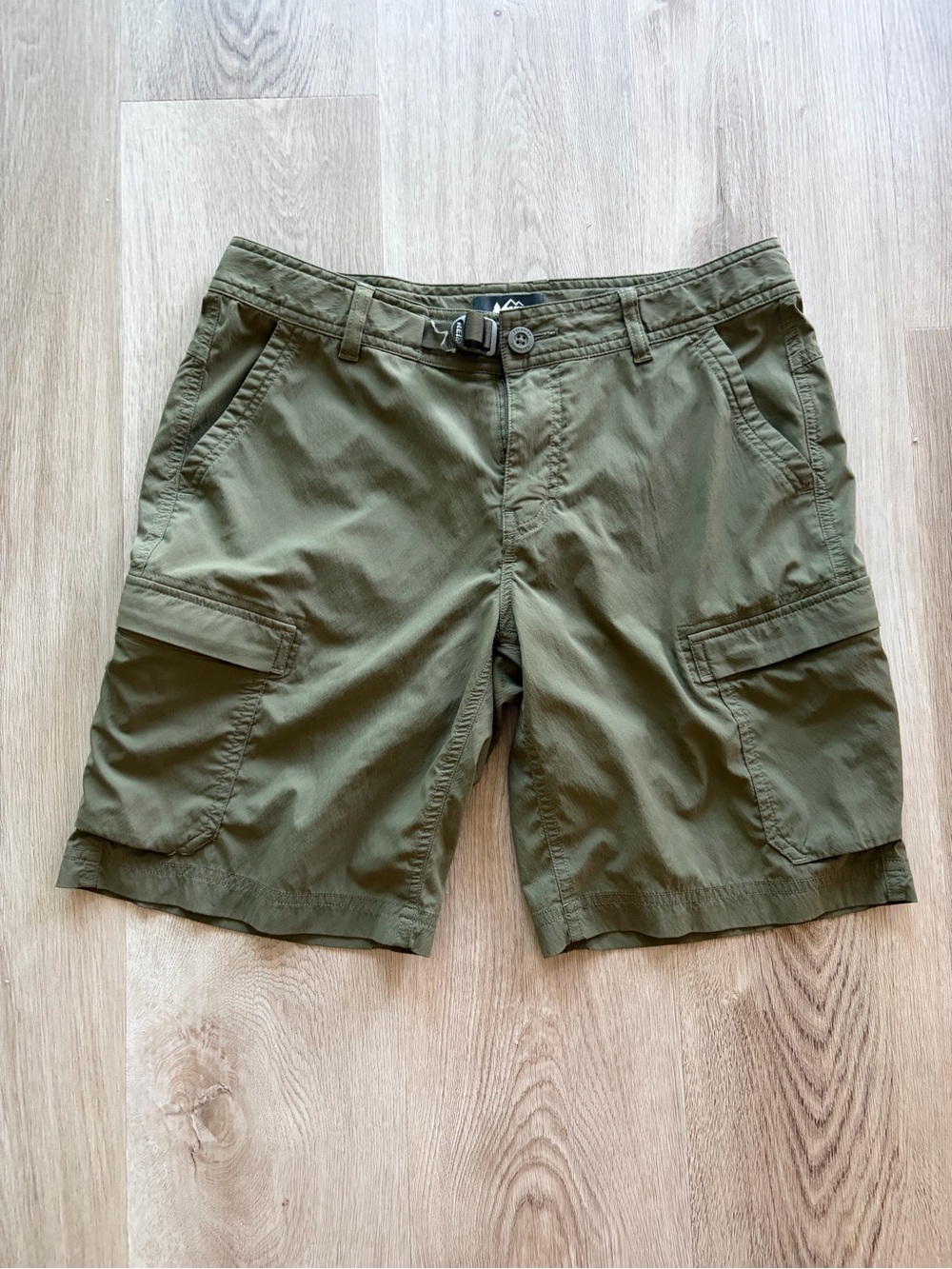 REI Co-op Cargo Shorts Women’s 8 Green Relaxed Fit Hiking Outdoor Camping